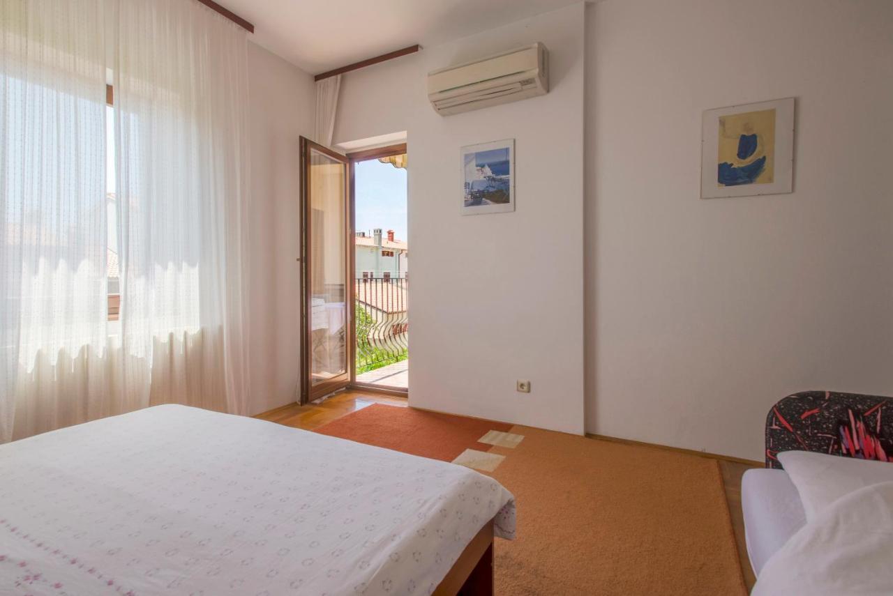 Apartment Sandra พูลา ภายนอก รูปภาพ