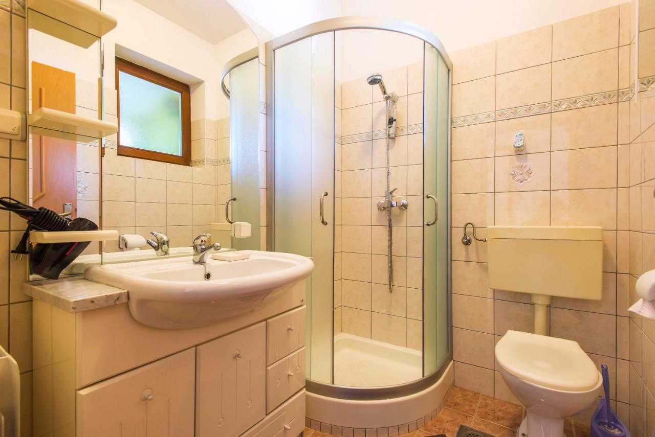 Apartment Sandra พูลา ภายนอก รูปภาพ