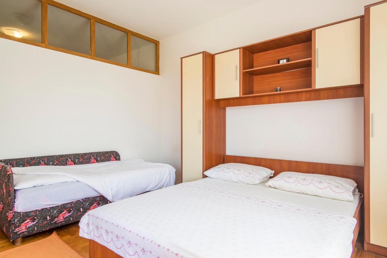 Apartment Sandra พูลา ภายนอก รูปภาพ